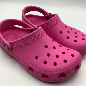 Stylish grip Size 4Y: Crocs Pink Adjustable Strap Shoes