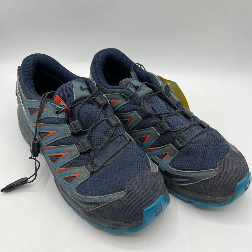 Size 4Y: Salomon Blue/Orange Toggle Strap Sneakers Responsive Foam Technology
