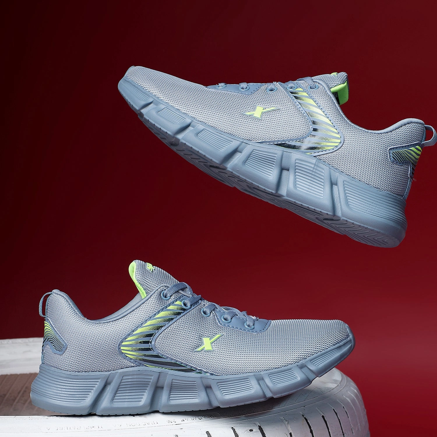 Sculpted comfort Adaptive Lacing Athleisure Shoes for Men SM 1036