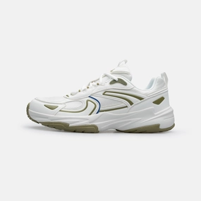 STRICKLAND family vacation Heel Lock Technology