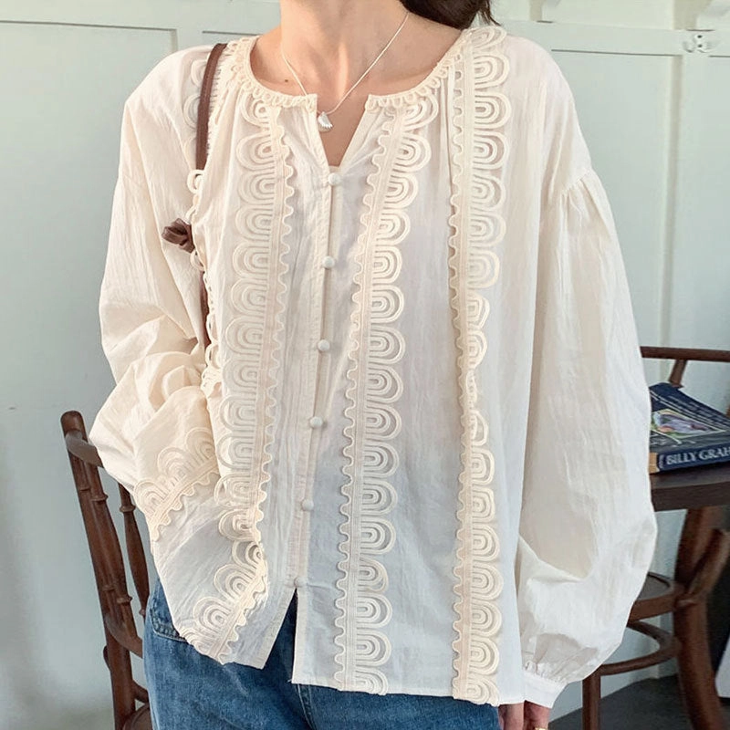 vacation wear Autumn New Round Neck Special-interest Design Lace Stitching Long-sleeved Shirt