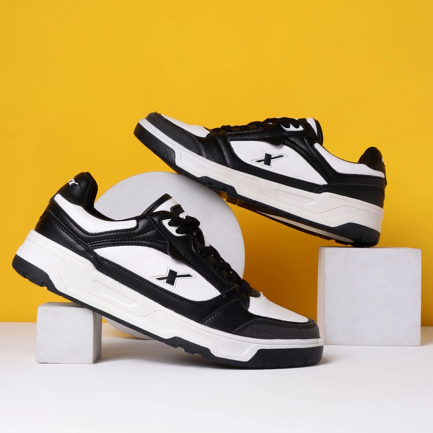 Foldable Design SPARX Sneakers for Men SM 963