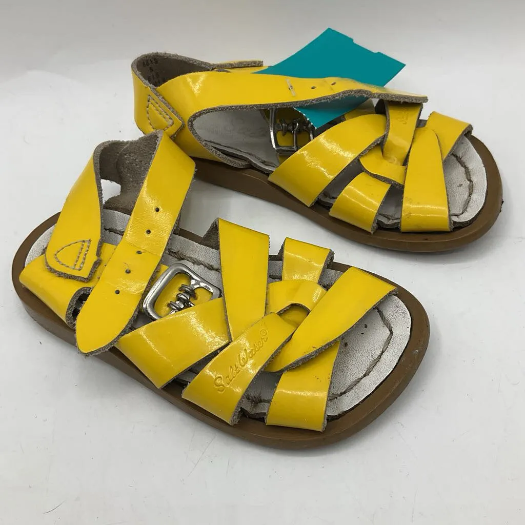 Size 5: Salt Water Yellow Buckle Strap Sandals Comfort Solutions BreathableMesh