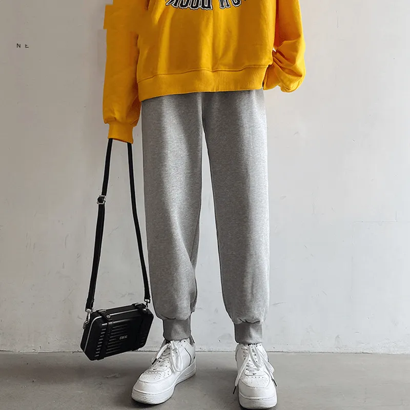 Unrestricted Movement Chic Design Spring and Autumn Sportswear Men''S Loose Legged Casual Pants