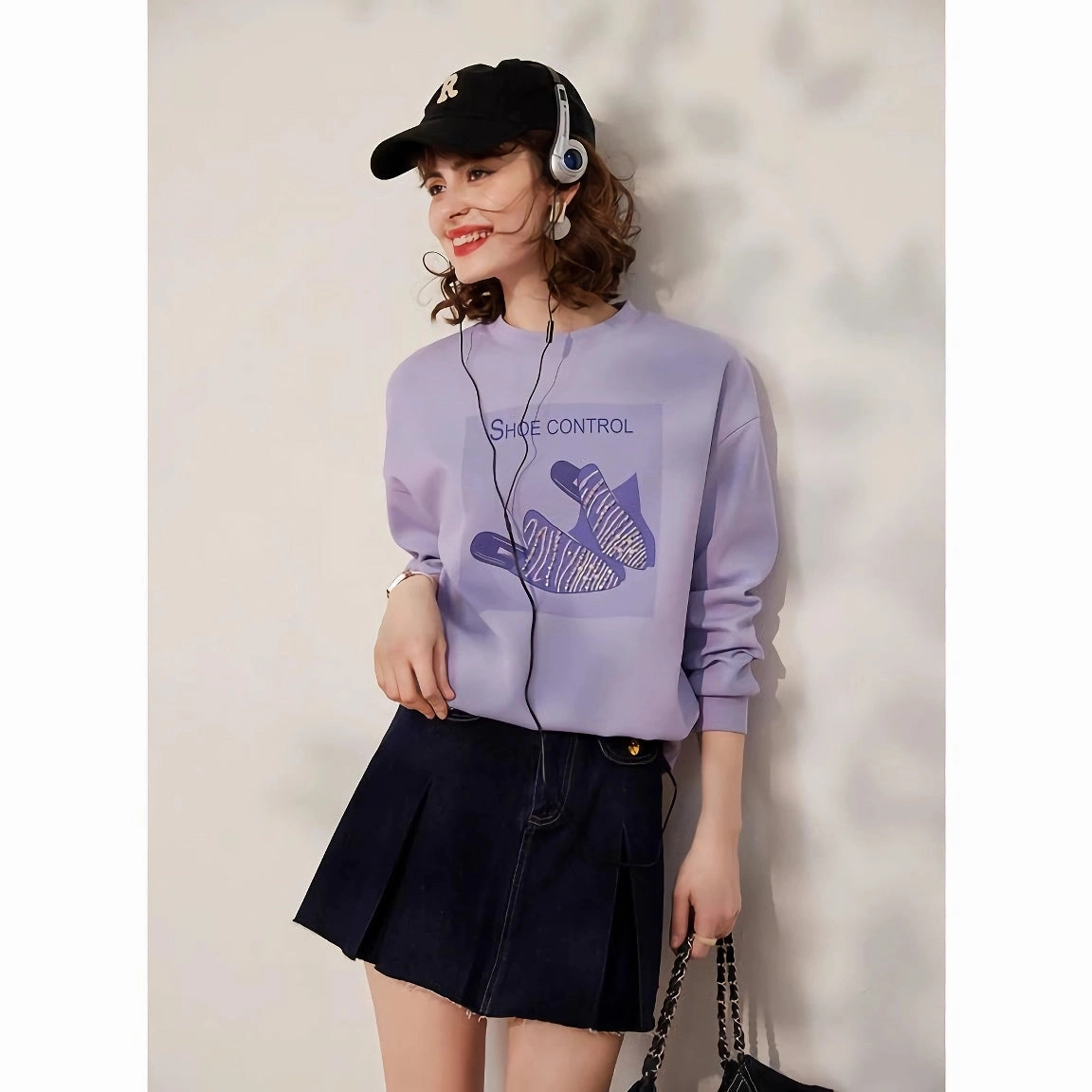 Shrew like Light Fit Casual Spring Print Beaded Sweatshirt - Loose Fit Pullover