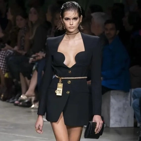 Chic Celebrity Dress Clean Cut Street Light