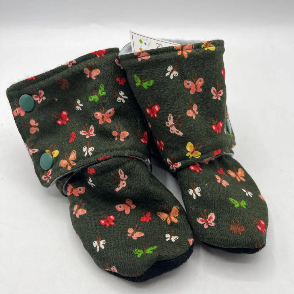 Recyclable Components Sturdy Size 18-24m: Beaneroobaby Green/Colorful Butter Fly Print Soft Leather Sole Booties-NEW