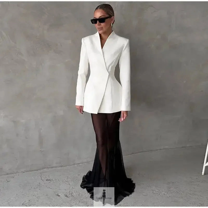 Structured-Shape Elegant Finish Elegant Blazer and Skirt Set