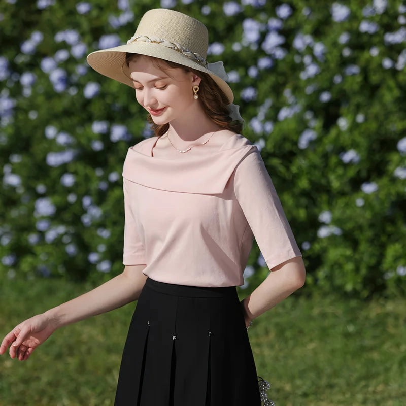 Camping Essential Abrasion Resistant Edging Elegant Square Neck Half-Sleeve T-Shirt for Women