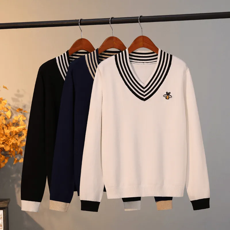 Embroidered Bee Pullover Bottoming Shirt Knitwear Look Cozy Warmth