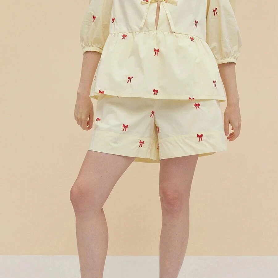 Roomy Cut Bow Embroidery Shorts Set