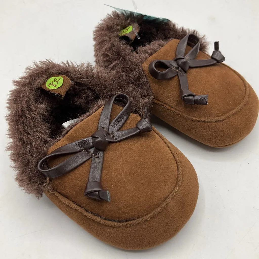 Easy traction Size 0-3m: First Steps Brown Fuzzy Soft Sole Baby Slippers