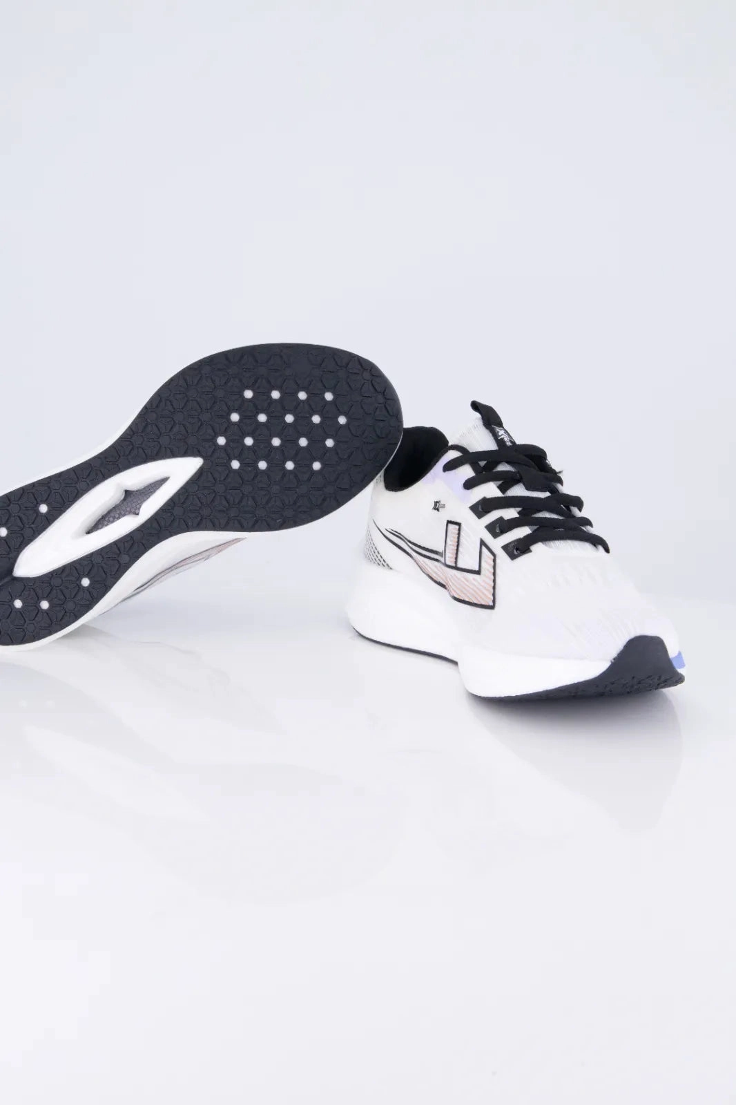 Trustworthy Women's Xceed Sneakers EX-KE-4272