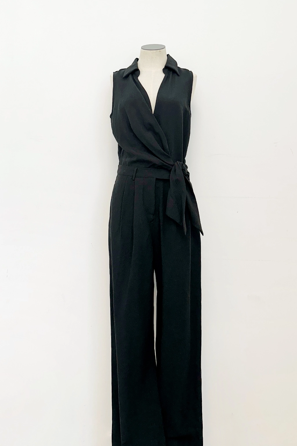Fae Jumpsuit Versatile Edge