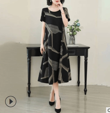 Wide wife foreign dress Petite Chic