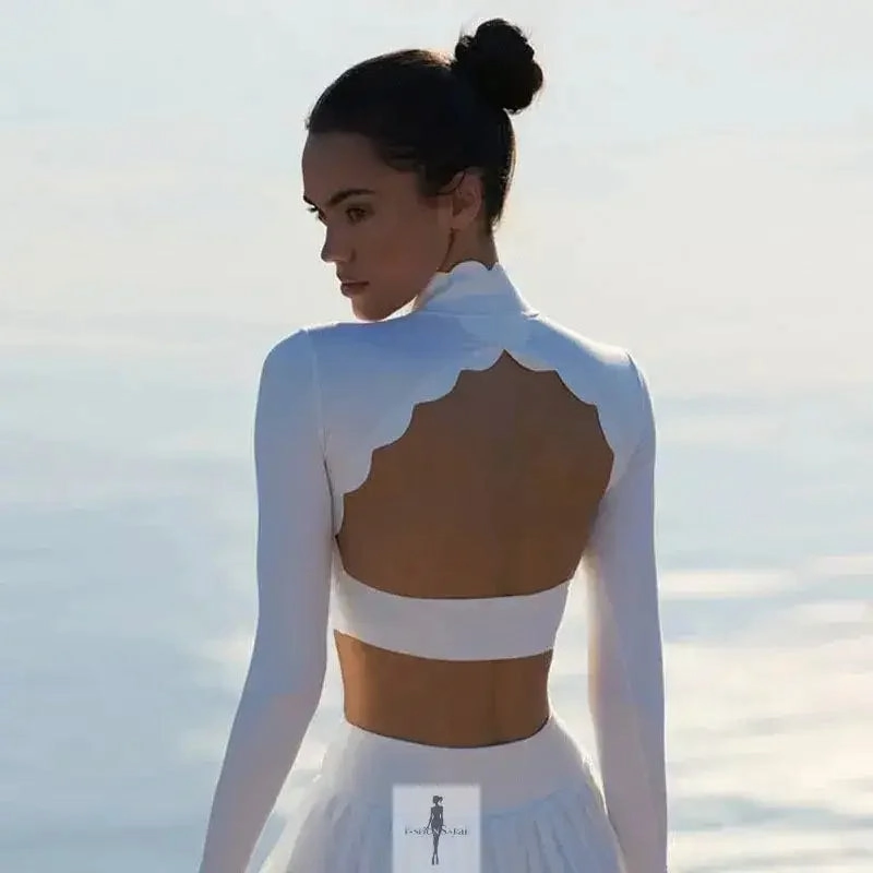 Backless Top and Lifting Leggings Sporty Look