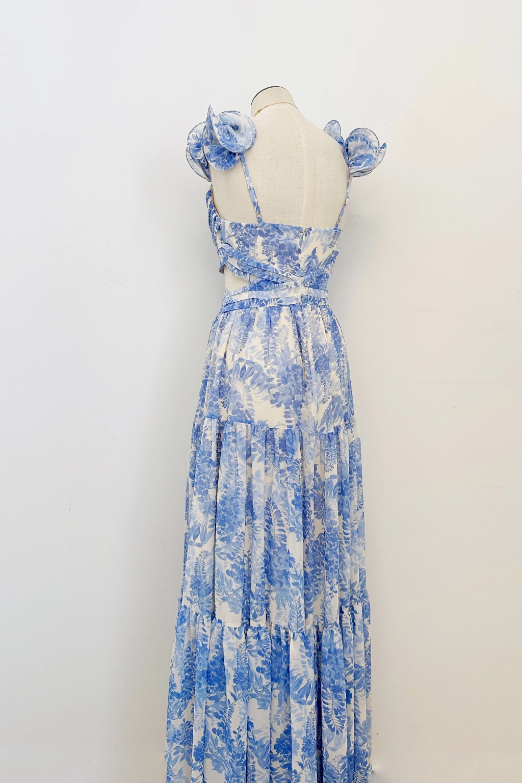 Fritillaria Floral Maxi Dress Relaxing Style