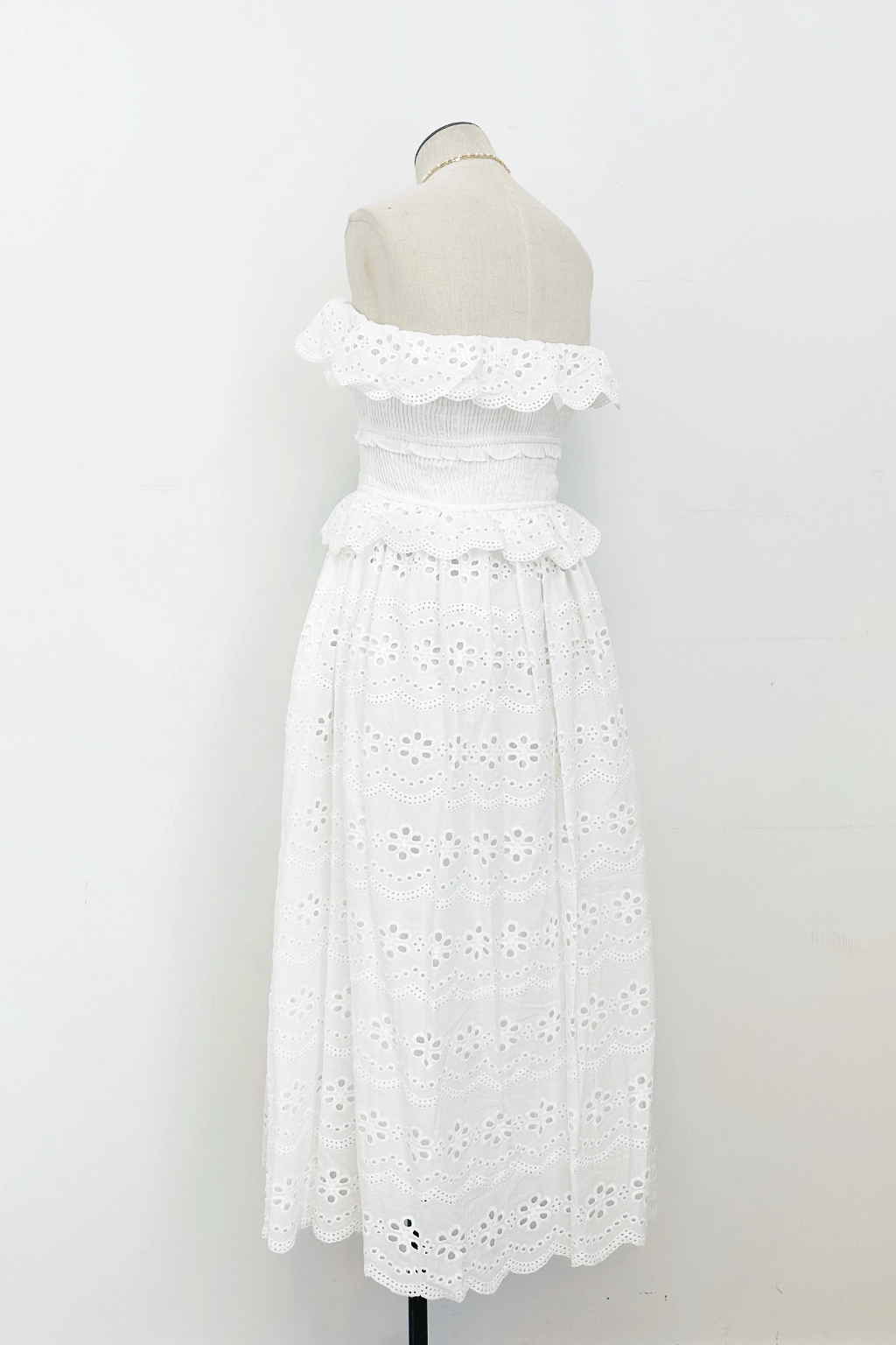 Nissi Dress Clean Aesthetic