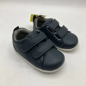 Size 2.5: Bobux Navy Velcro First Walker Shoes NEW Padded materials All-Weather Comfort