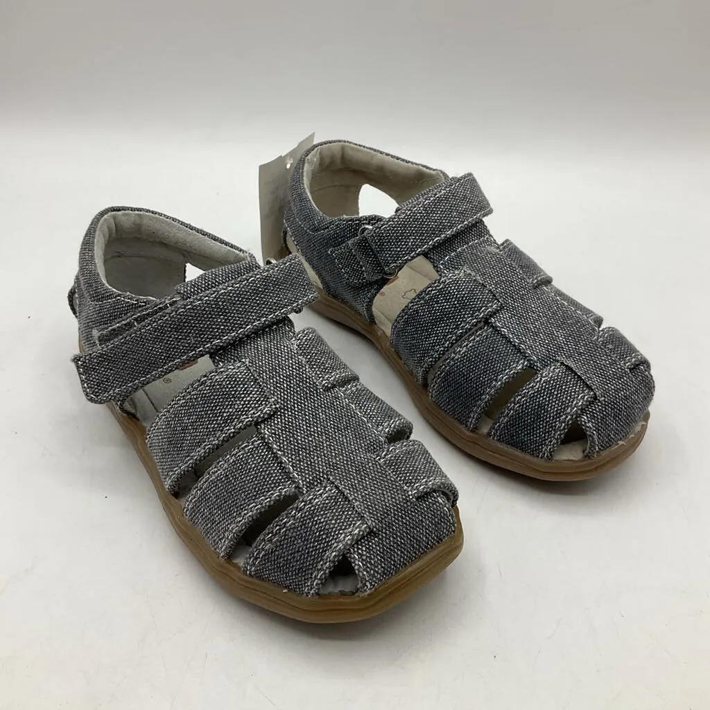 Airflow Circulation Channels Comfort sole Size 10: See Kai Run Grey Canvas Cloth Closed Toe Velcro Sandals NEW