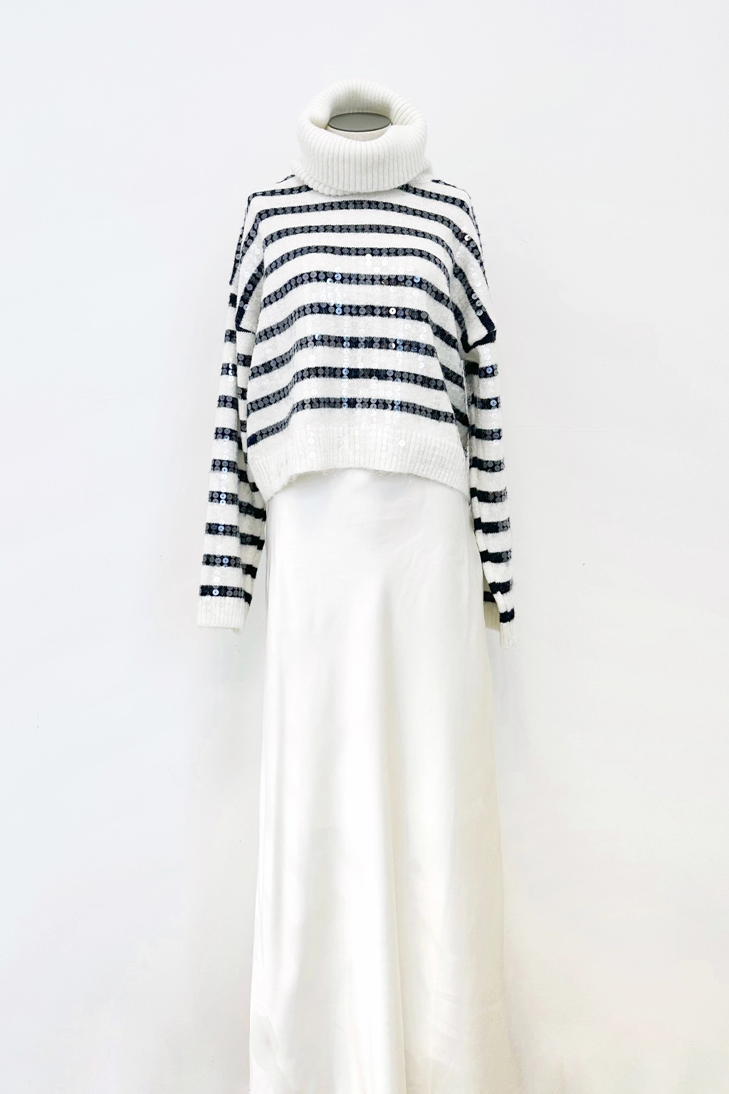 Resilient material Guaranteed Pockets Jeannie Skirt