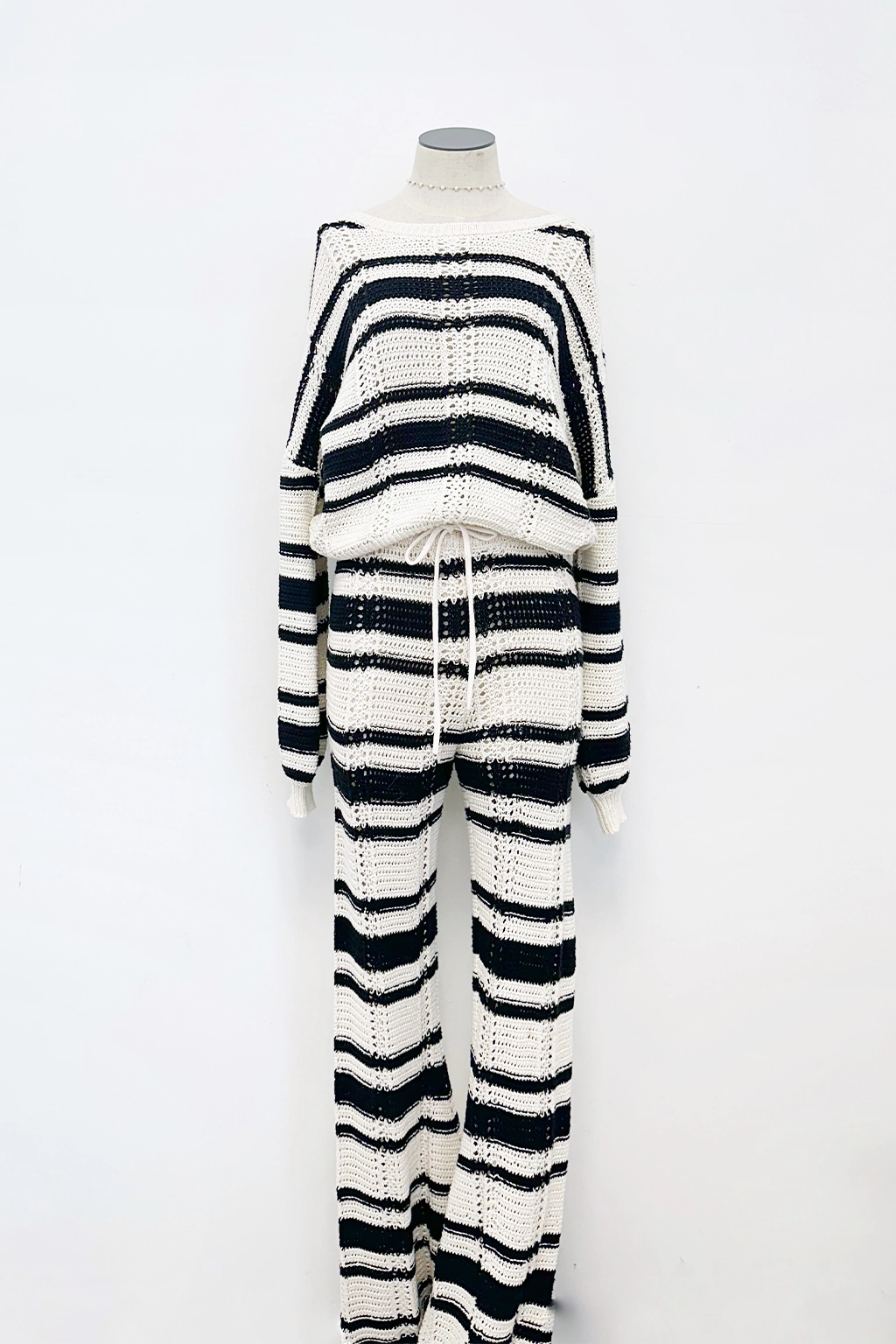 Lakes Sweater Pants Natural Fit