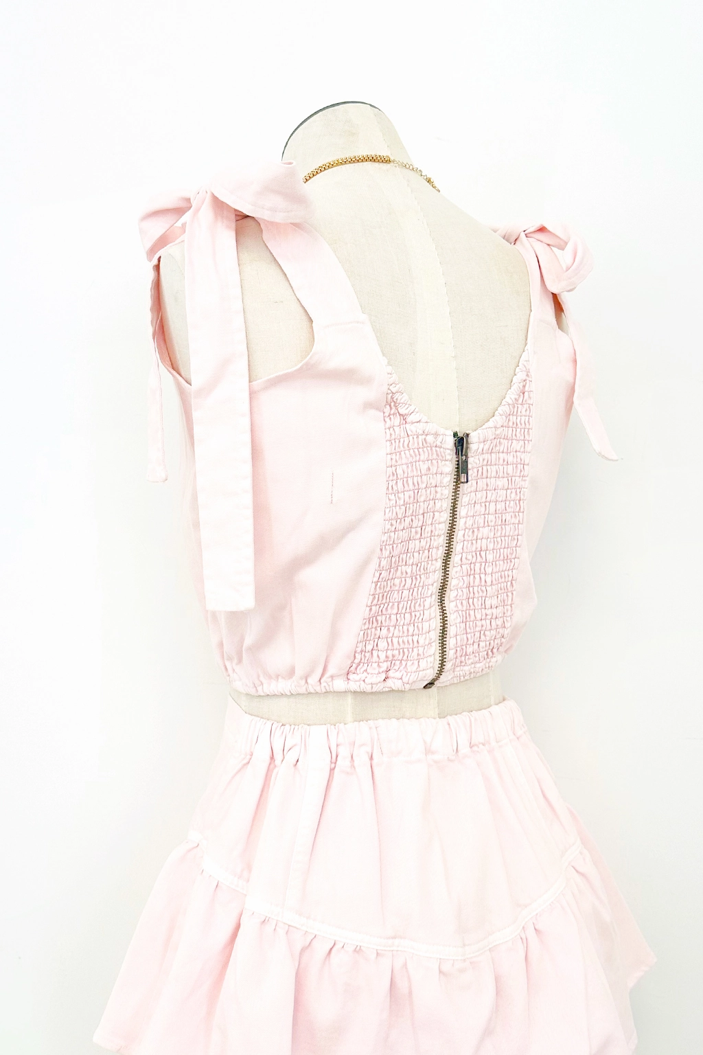 Lindy Tank Compression Fit Engineering Wrinkle Resistant Finish