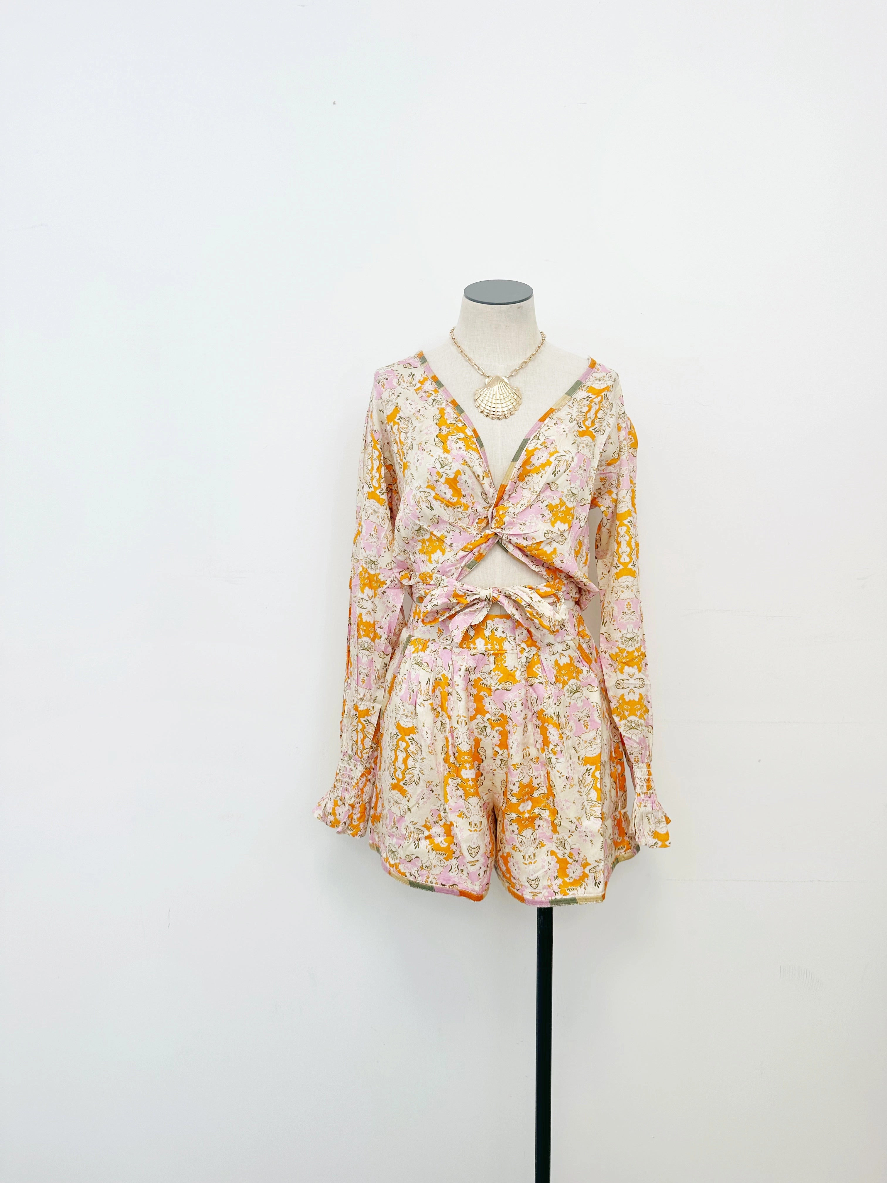 Maine Embroidered Shorts Perspiration Management Shrink resistant