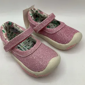Size 5: Morgan & Milo PINK SPARKLY Mary Jane Velcro Shoes -NEW Anti Perspiration Smooth Entry