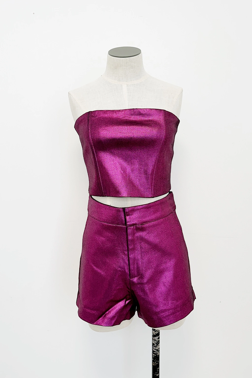 Sweat Wicking Abrasion Proof Metallic HR Short