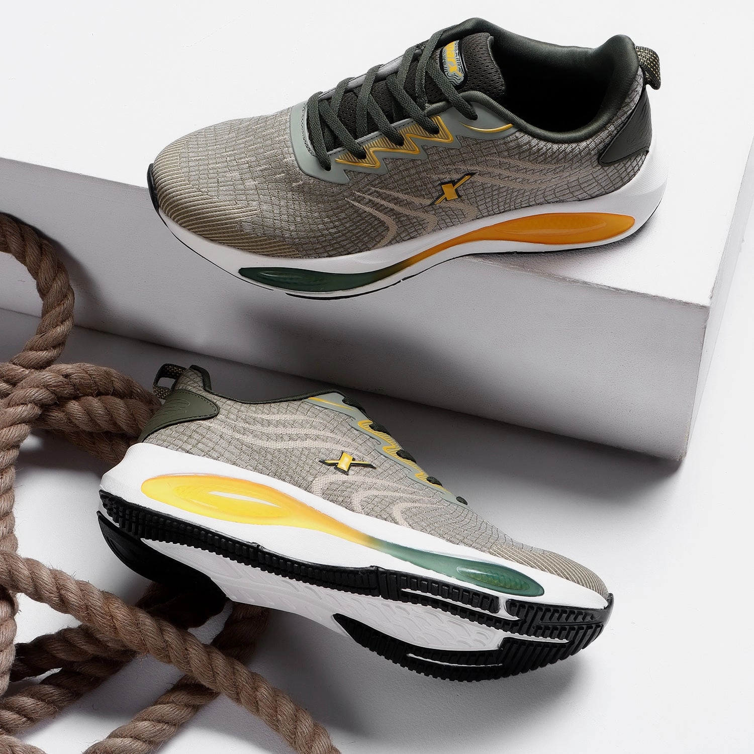 Light Comfort Athleisure Shoes for Men SM 987