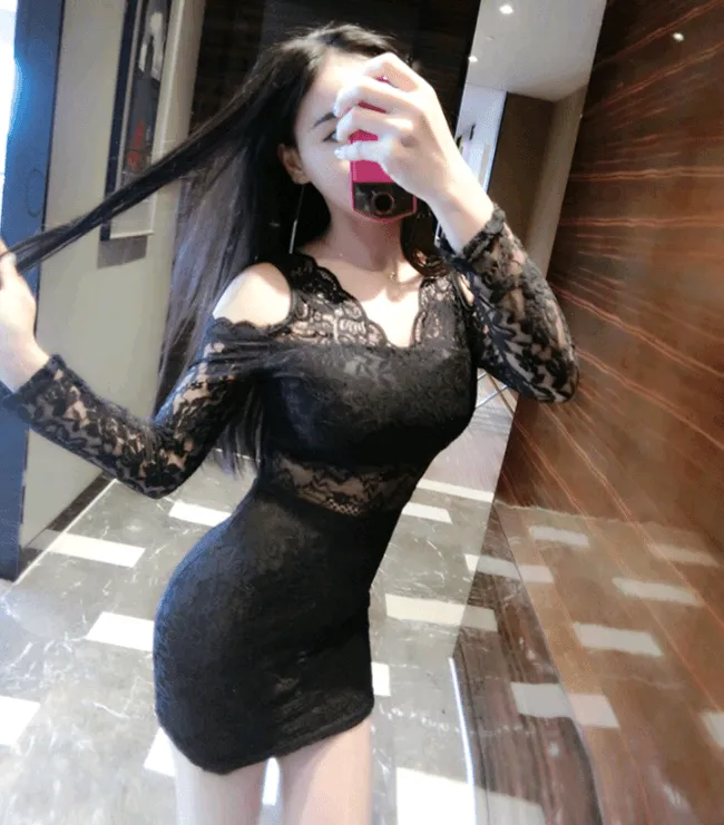 Vacation Vibe Clean Texture Nightclub sexy skirt 2021 spring and summer new V-neck hollow Slim long-sleeved tight lace dress