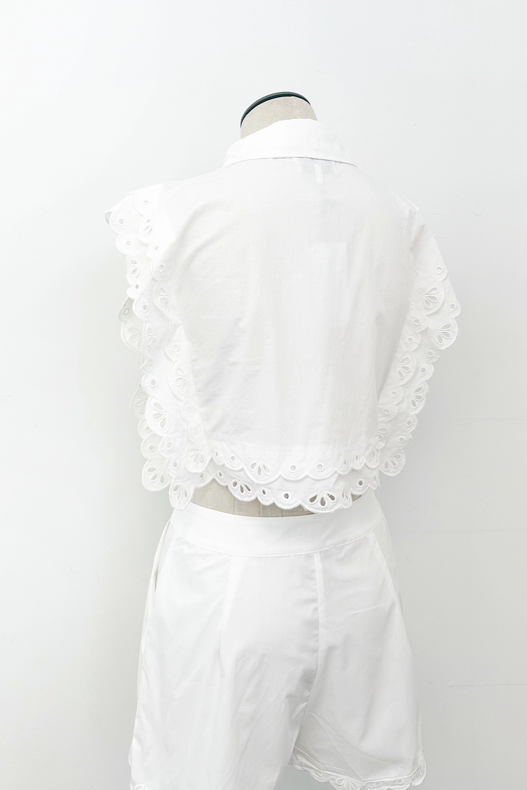 Eyelet Edge Bib Blouse Casual Wear