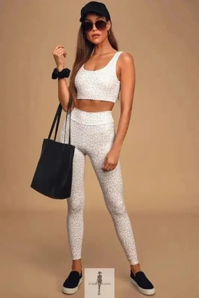 Double Layered Extra Soft Fitness Lover Gym Elastic Top with Leggings Set