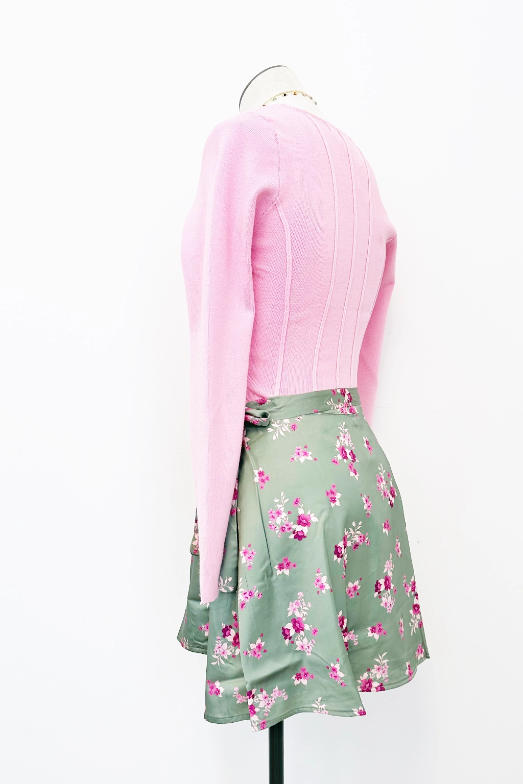 No Rubbing Hostess Wrap Mini Skirt