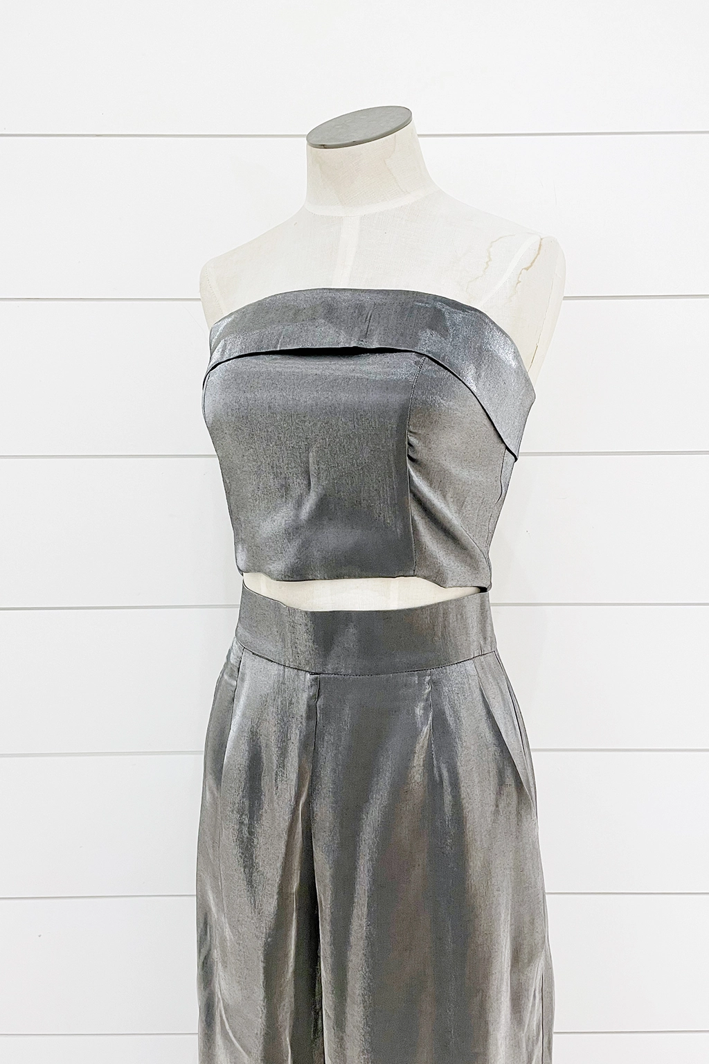 Quick Access Pockets QuickDry Technology Spark Tube Top