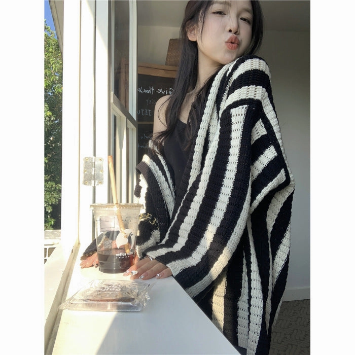 Women's Autumn V-neck Sweater Coat Hooded Striped Cardigan Cold Day Fashion