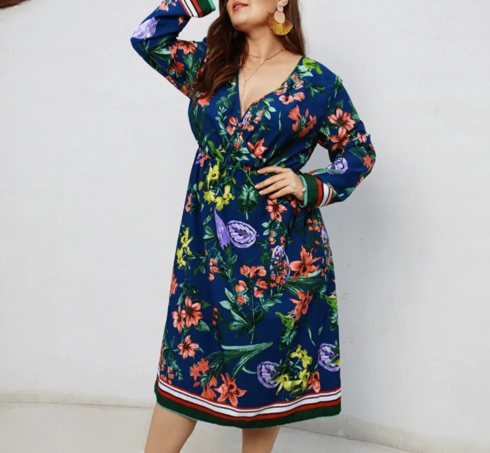 Printed long sleeved V-neck dress Fitted Base Light Comfort