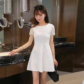 Pure color lace short sleeve dress trend Trendy Vibe Plus Fit