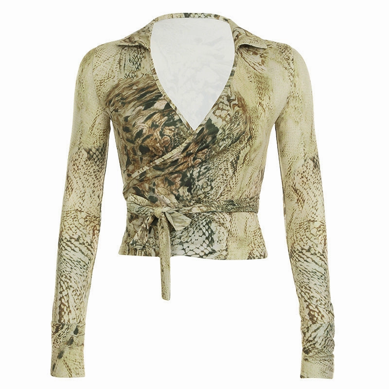 Retro Hot Girl Style Printed V-neck Top HiddenPockets