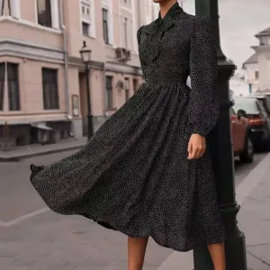 Scarf Neck Midi Dress Shape Hug Rain Fit