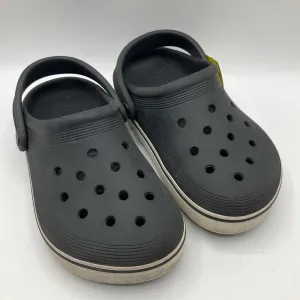 Size 1Y: Crocs Black Adjustable Strap Shoes Energy Rush Enhanced Grip Pattern