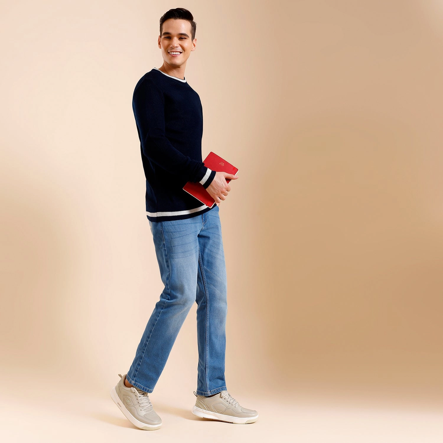 Modern Outfit Versatile Design SPARX Sneakers for Men SM 960