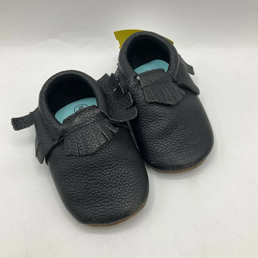 Ultra-soft breathability Vegan Leather Upper Size 18m: Zutano Black Fringe Soft Sole Shoes