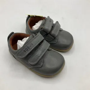 Traction Grip Size 2.5: Bobux Grey Velcro First Walker Shoes NEW