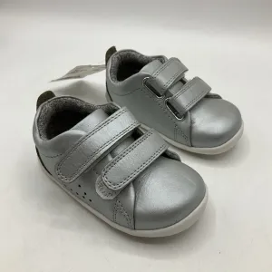 Nubuck dancers' Size 2.5: Bobux Silver Velcro First Walker Shoes NEW