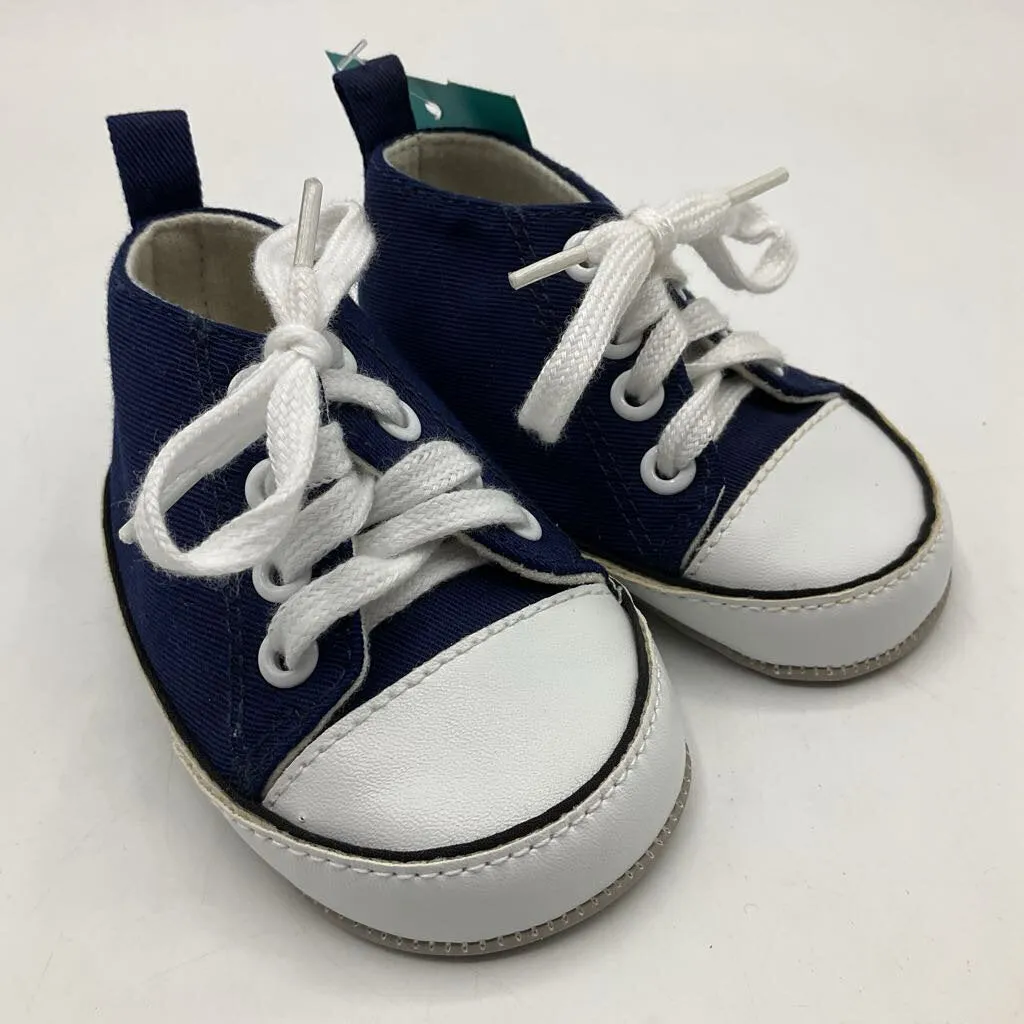 Size 3-6m: Mudpie Blue/White Soft Sole Lace-Up Shoes rainy - weather Excellent