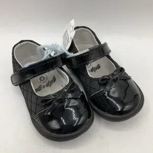Size 4: Pediped Grip-n-Go Matte Black & Patent Mary Jane Shoes NEW Antibacterial Training Sneakers