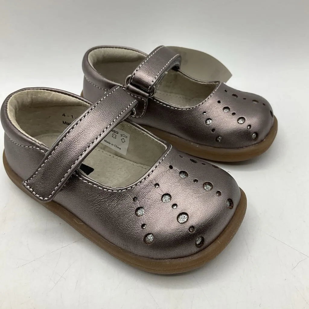 Size 5: See Kai Run Marta, PEWTER Mary Jane Shoes NEW Structured chic Bold flair