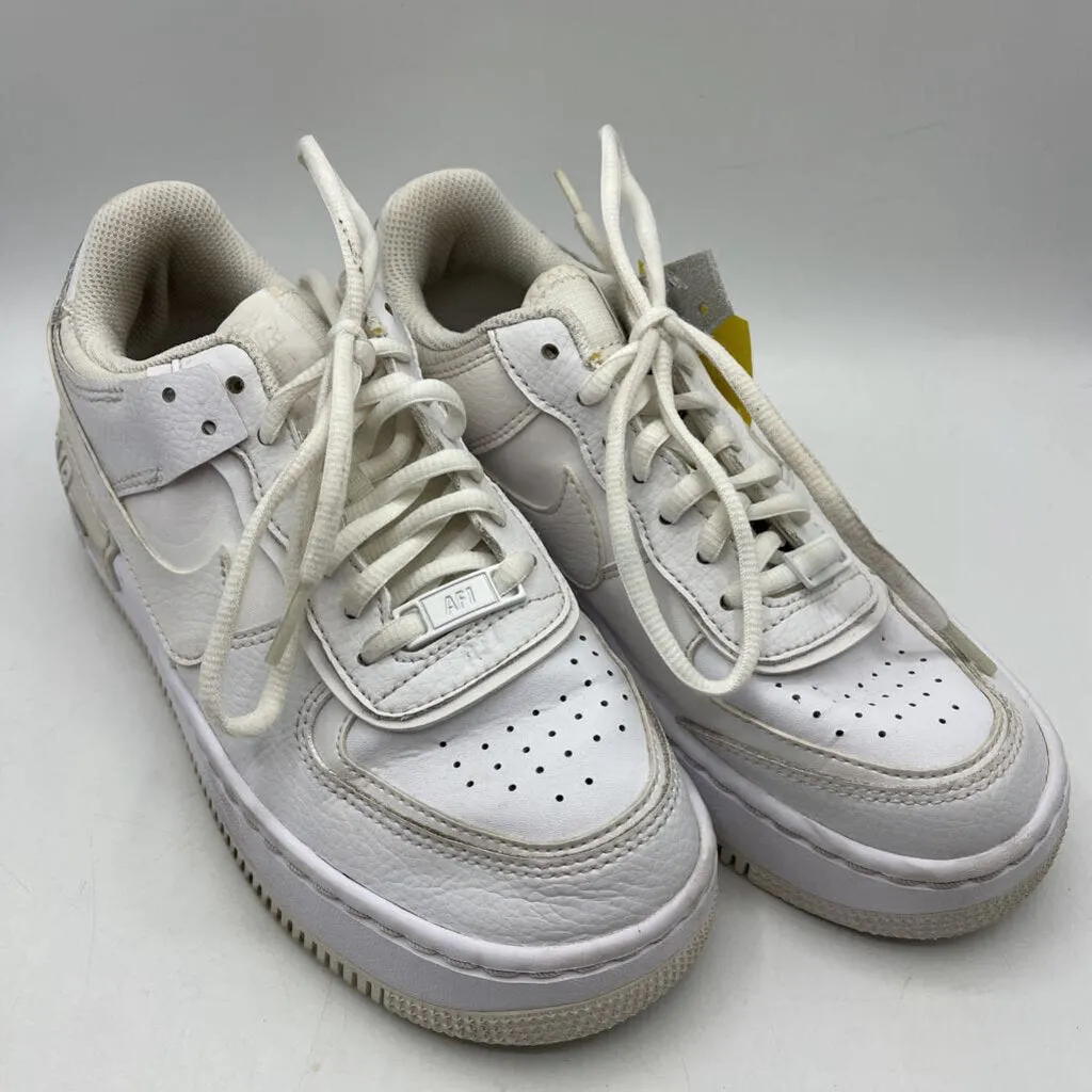 Size 6Y: Nike White Lace-Up Sneakers Even Ground